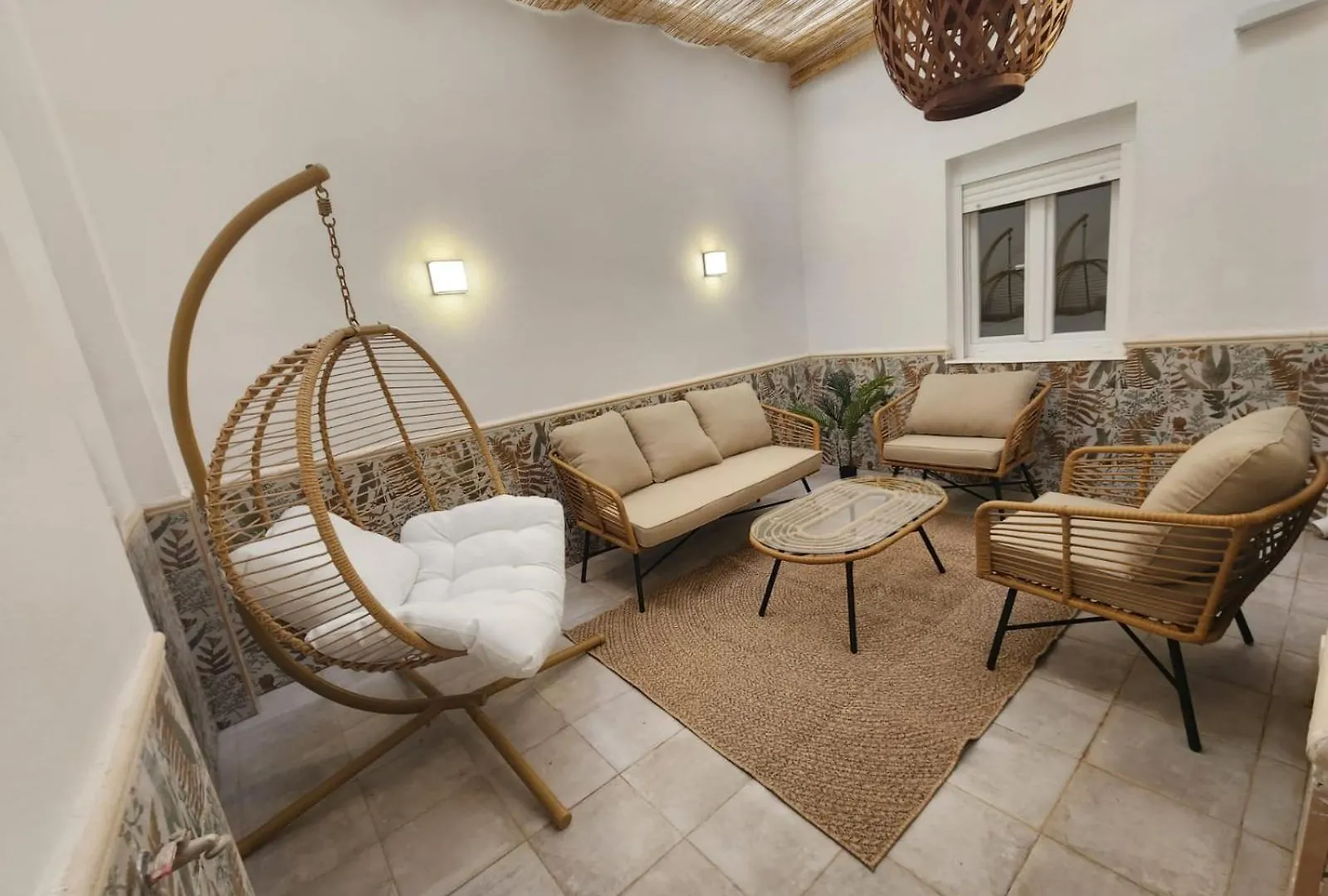 Virgen De Gracia Apartments location